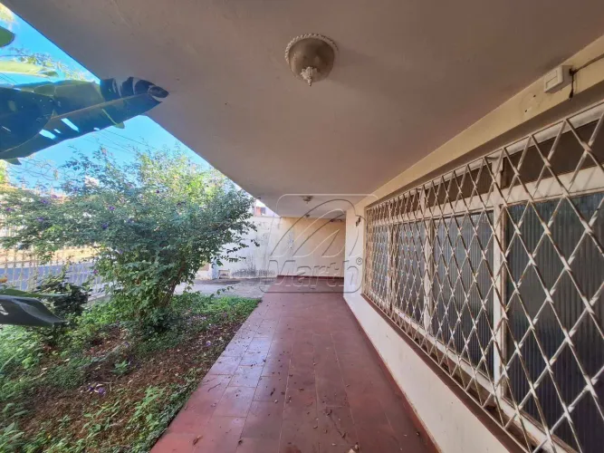 Casa com 3 dormitórios para alugar, 151 m² por R$ 3.000/mês - Vila Independência - Piracic