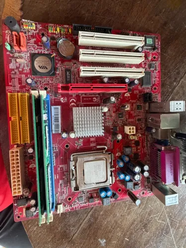 Vendo kit placa mãe ddr3 com 2gb de ram