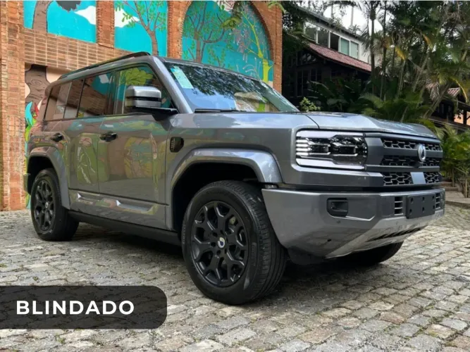 Denza B5 SUV híbrido plug-in 2027