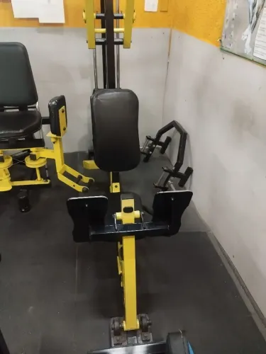 Aparelho de academia / puley e leg horizontal