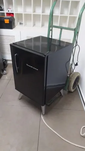Frigobar Brastemp Retrô 76 Litros | Preto