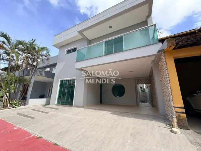 Casa de 290 m² com 3 suítes, piscina privativa e lazer completo para alugar no Vila Firenz