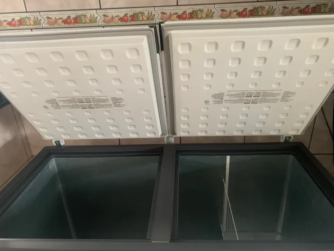 Vendo freezer de 2 portas