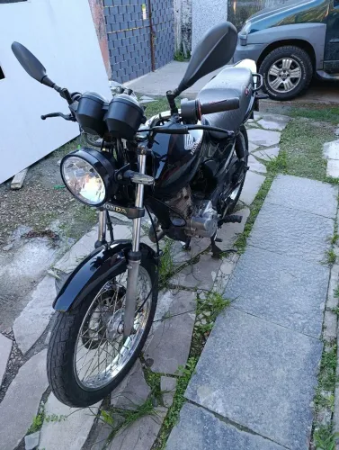 Moto Cg Fan 125 freio a disco