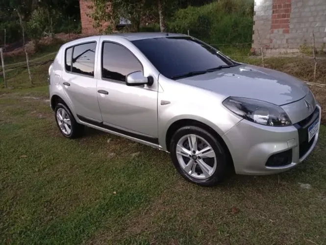 Renault Sandero Expression Hi-flex 1.0 16V 5P 2013
