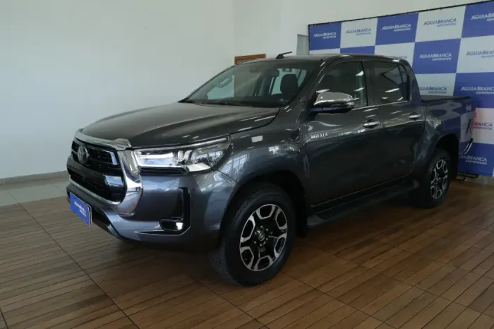 Toyota Hilux CD SRX 4X4 2.8 TDI 16V Diesel Aut. 2025