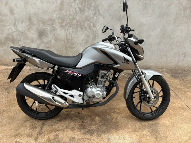 Honda Fan Baixo Km Único dono 2023