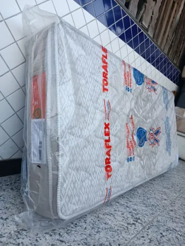 Colchão solteiro, 88 x 188 , no plástico, aceito cartão e entrego grátis 
