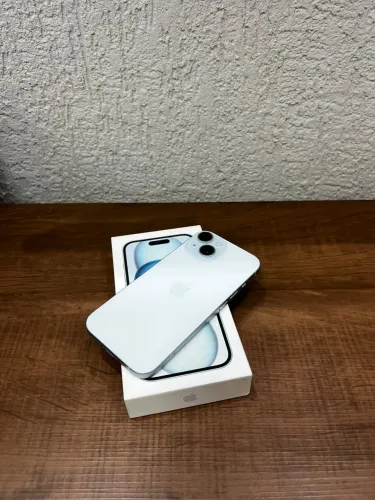 iPhone 15 128 GB 