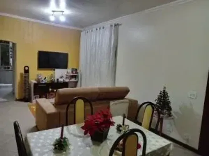 BS Imobiliária vende casa no Barreto / Niteroi, com 5 quartos, 2 suítes, 2 vagas garagem  