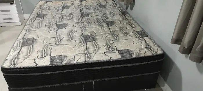 Colchão Ortobom casal firme