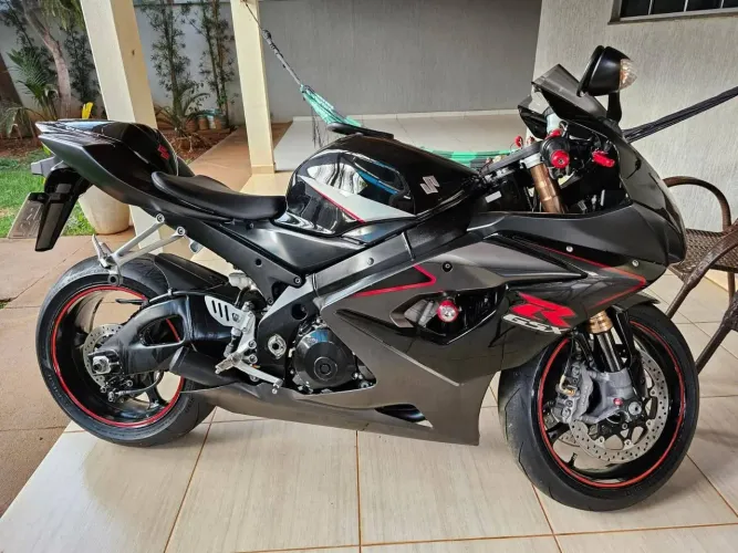 Vendesse ótima moto chama no zap : *