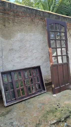 Vendo janela colonial + Porta de colonial 