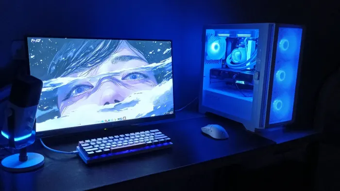 PC Gamer - Ryzen 7 5700 + RX 7600 + 32GB Ram