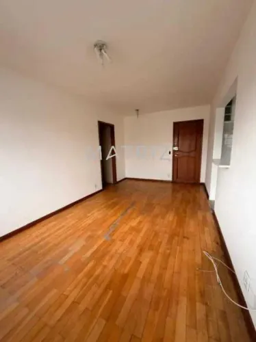 Apartamento : Padrão / Residencial / Higienópolis
