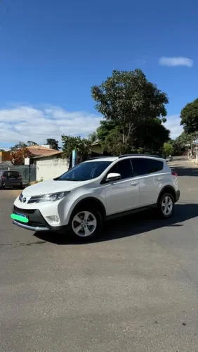 Toyota RAV4 2.0 4X4 16V Aut. 2013