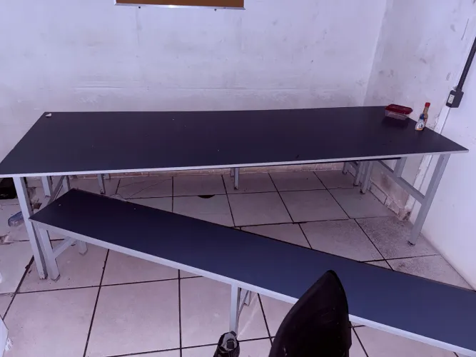 Mesa Grande para Refeitório com Bancos