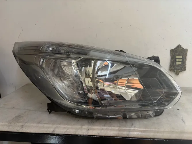 Farol Spin cromomix original 2012/2018 lado direito 