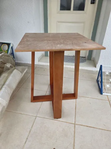 Pé para mesa