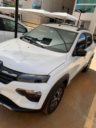Renault Kwid Outsider 1.0 Flex 12V 5P Mec. 2023