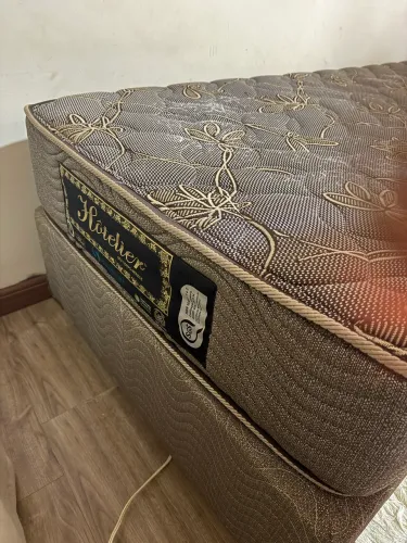 CAMA BOX SOLTEIRO MOLAS ENSACADAS COM BASE HOTELIER