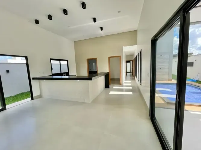 Casa Térrea para venda com 180 metros quadrados com 3 suítes