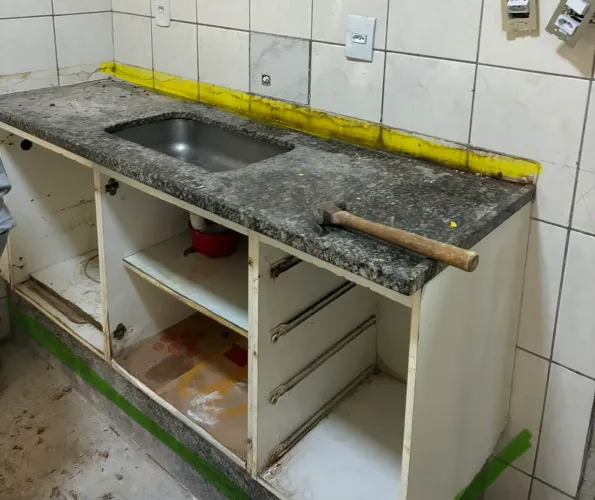 Pia em granito para cozinha