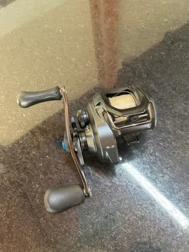 Oportunidade carretilha shimano slx mgl