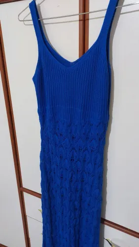 Vestido longo tricô azul bic