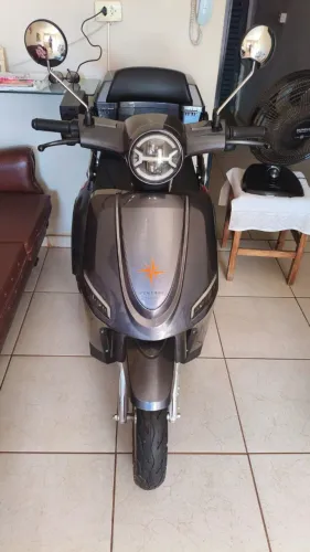 Triciclo Elétrico Ventane 2025 - Sem Uso  Vendo triciclo elétrico Ventane modelo 2025, pra