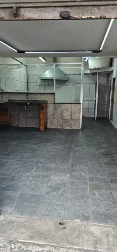 Imóvel para aluguel com 30 metros quadrados em Retiro - Petrópolis - RJ