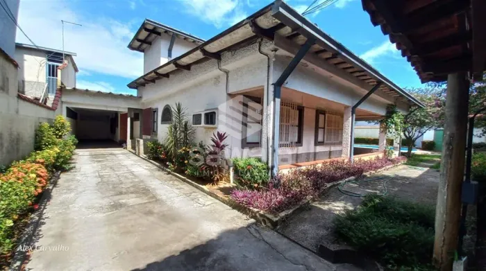 Casa à venda com 880,00m² e 4 quartos em Chácaras Arcampo, Duque de Caxias - RJ