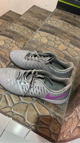 ? Chuteira Futsal Nike Hyperfuse?