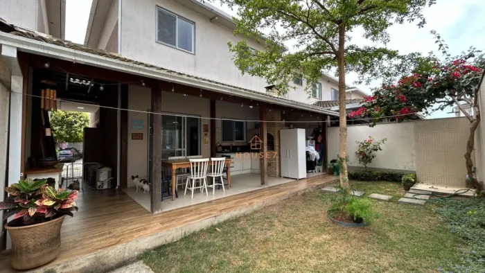 Casa com 3 dormitórios à venda, 145 m² por R$ 1.350.000,00 - Manguinhos - Serra/ES