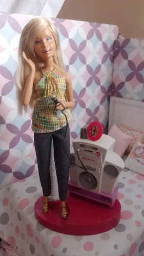 Vendo bonecas Barbie diva como está nas fotos funcionando perfeitamente