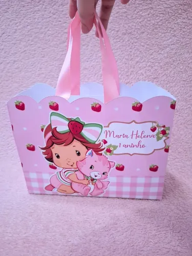 Sacolinha moranguinho personalizada pra festa de aniversário 