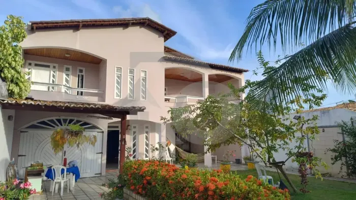 Casa Duplex na Coroa do Meio Próxima à Praia com 2 Suítes e 4 Banheiros