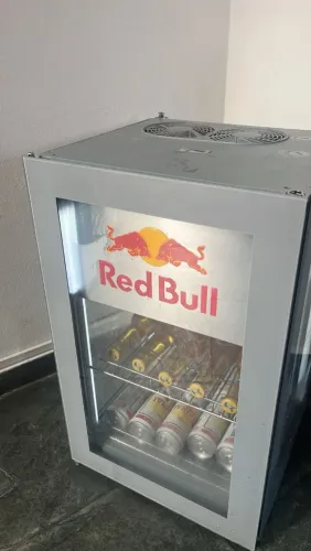 Mini Frigobar Red Bull