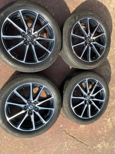 Rodas aro 18 Corolla Cross GR + pneus Bridgestone seminovos