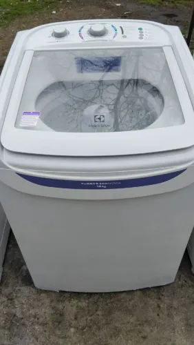 Vendo Eletrolux 15 kg