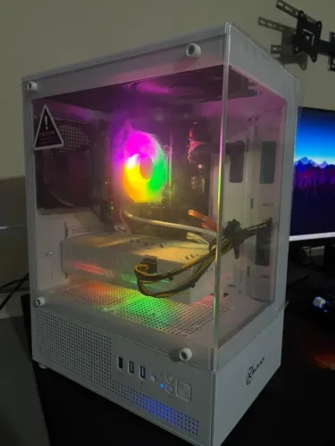 PC Gamer branco I7 7700 + RX 580 8GB WHITE + 16GB RAM