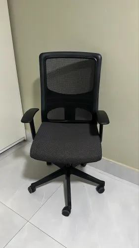 Cadeira para escritório ou escrivaninha 