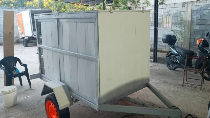 Carretinha emplacada oportunidade