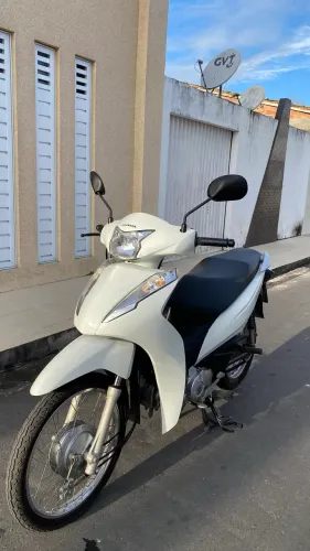 Biz 110i, única dona, oportunidade única!