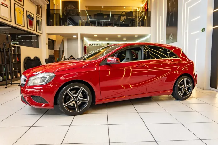 Mercedes-Benz A-200 A 200 1.6 Turbo 2015