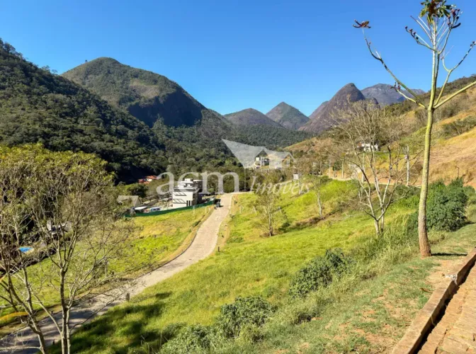 Condomínio Fazenda Marambaia. Excelente terreno de 900m² com ótima localização e privacida