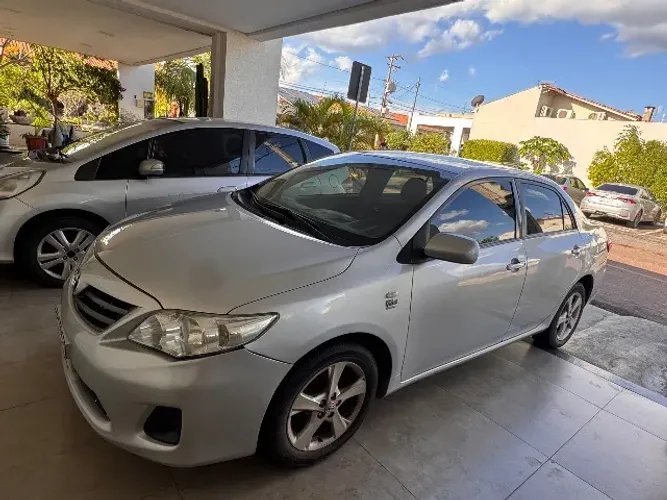 Toyota Corolla GLI 1.8 Flex 16V Aut. 2013