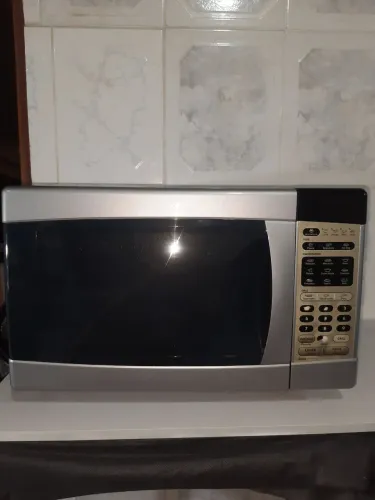 Micro-ondas Electrolux ME28X INOX COM GRILL 28L, EM PERFEITO ESTADO DE FUNCIONAMENTO