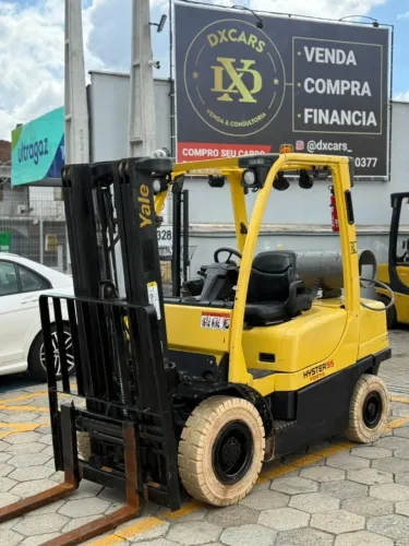 Empilhadeira GLP Hyster 55 FT Ano 2010  Torre triplex