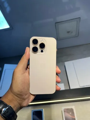 iPhone 16 Pro 128GB Bateria 89%